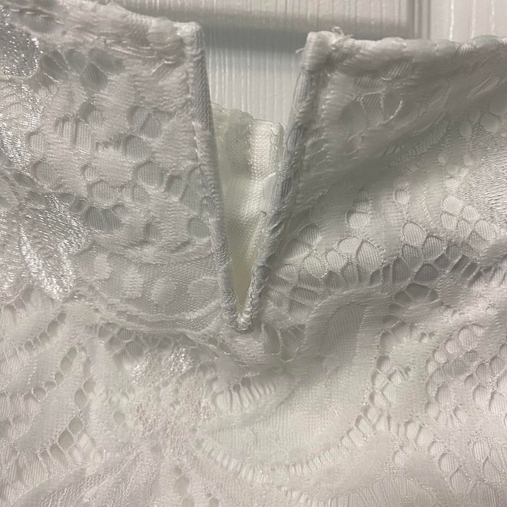 Allandwell white lace dress NWT size large - Picture 2 of 12